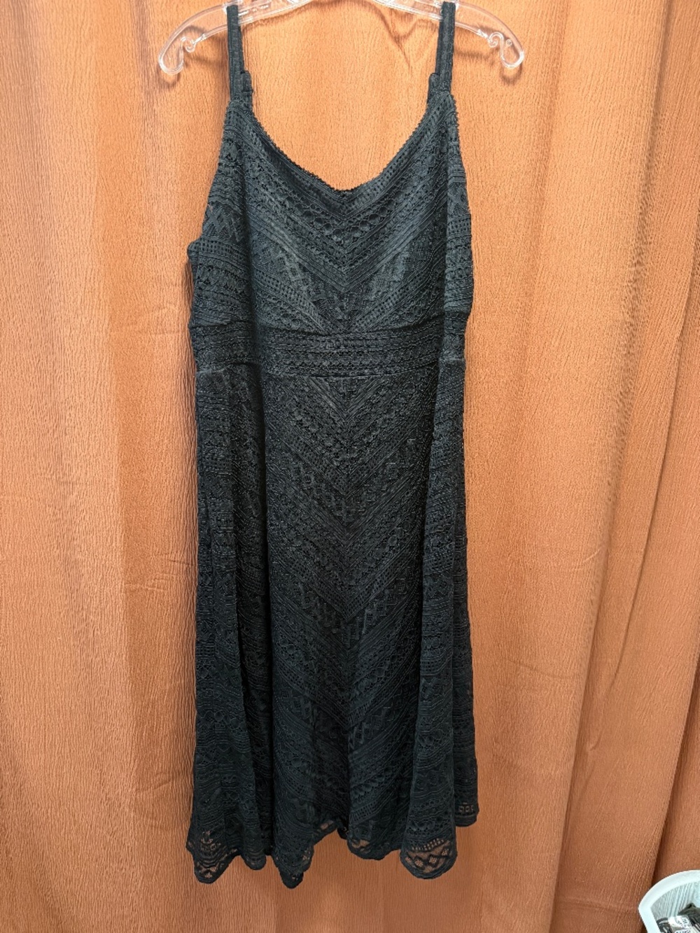 Torrid Women's Plus size black lace midi dress - size 2 (18/20)